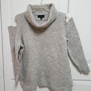 Cold shoulder turtle neck sweater sz 22/24 NWT